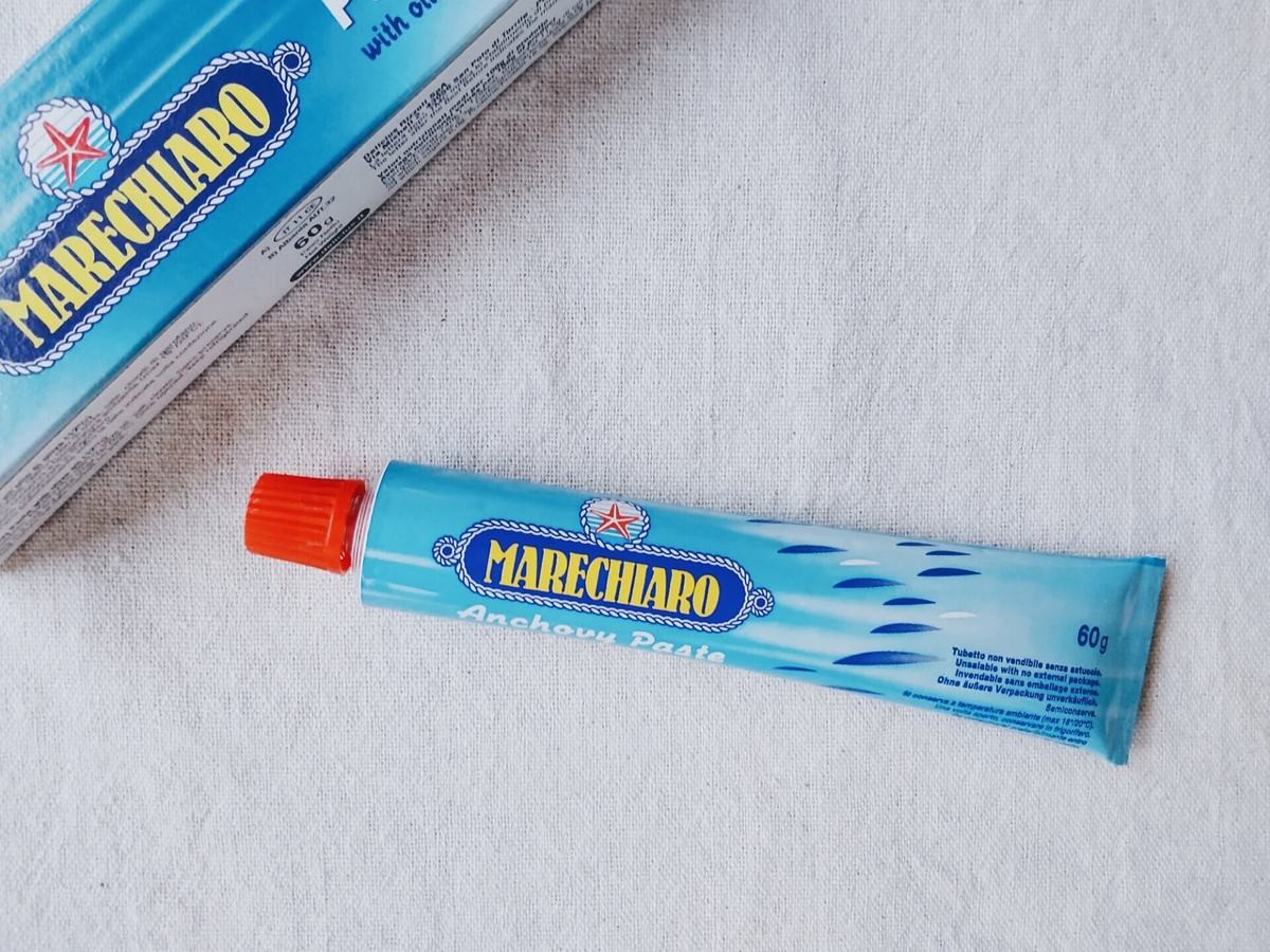 カルディ アンチョビベースト でお店の味に 混ぜるだけ 炒めるだけ 簡単レシピ2選 ヨムーノ