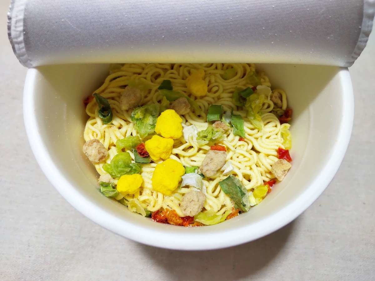 ラーメン界激震 今 カルディ で絶対買い 100円台爆売れ2top 激ウマなのに罪悪感ゼロ ヨムーノ