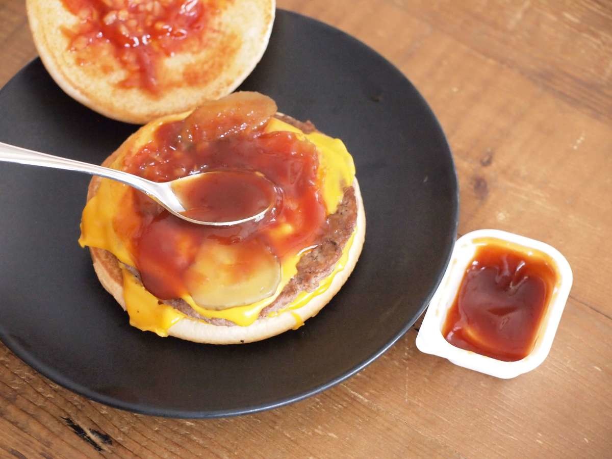 マック公式に無い チーズバーガー劇的ウマッ 30秒裏ワザ 追い30円 でもう浮気できない ヨムーノ マック公式に無い チーズバーガー劇的ウマッ 30秒裏ワザ 追い30円 でもう浮気できない ヨムーノ