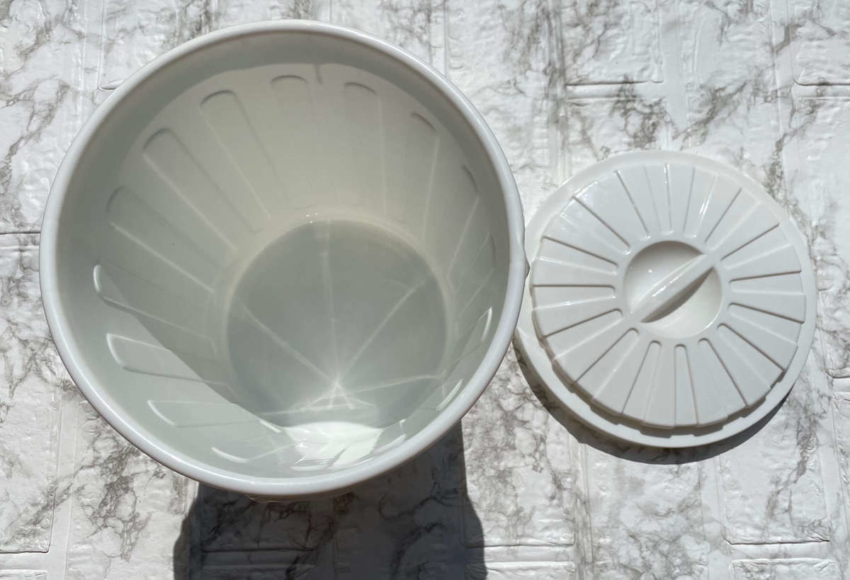 水回りにキッチンに大活躍 ダイソー ゴミ箱best5 袋の取り換え不要 臭いもブロック ヨムーノ