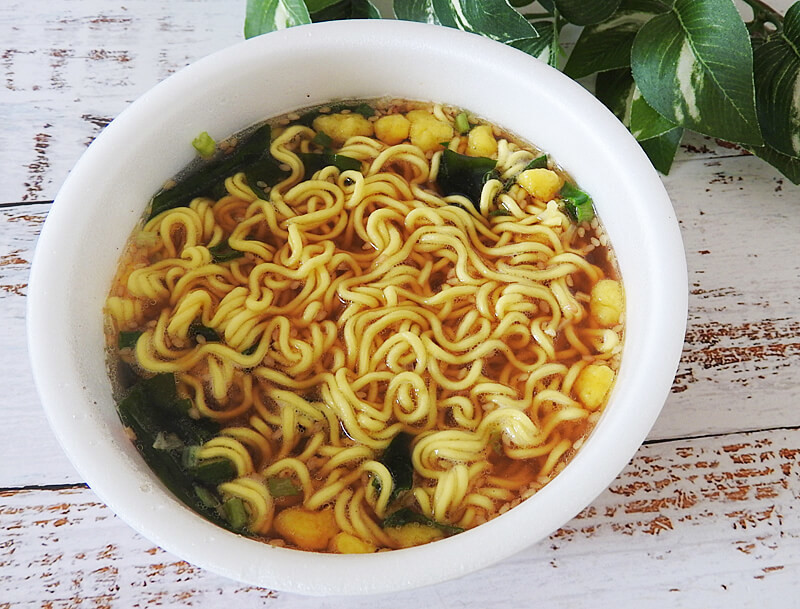 カップラーメン界にガツンと鉄槌!【トライアル】59円で旨いって何事?「激安カップ麺」5選 | ヨムーノ カップラーメン界にガツンと鉄槌!【トライアル】59円で旨いって何事?「激安カップ麺」5選 | ヨムーノ
