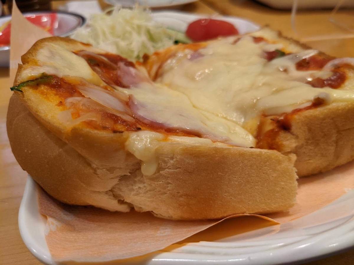 コメダ珈琲 平日限定ランチメニュー ザ厚切りピザトースト は昼コメプレート限定だった ヨムーノ