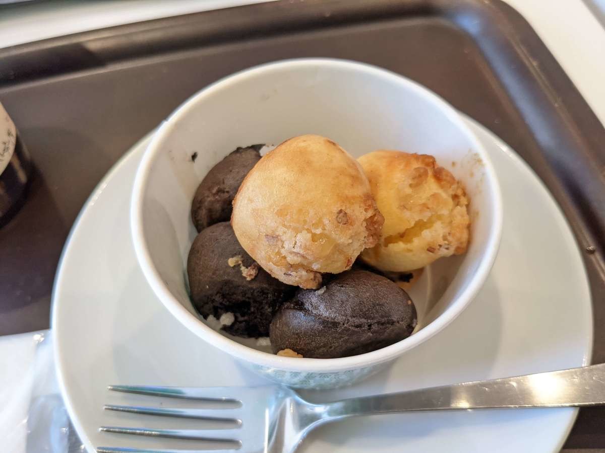 お得すぎっ スタバ フラペチーノとセットで ギリ1000円以下 高コスパ フードメニュー 4選 ヨムーノ