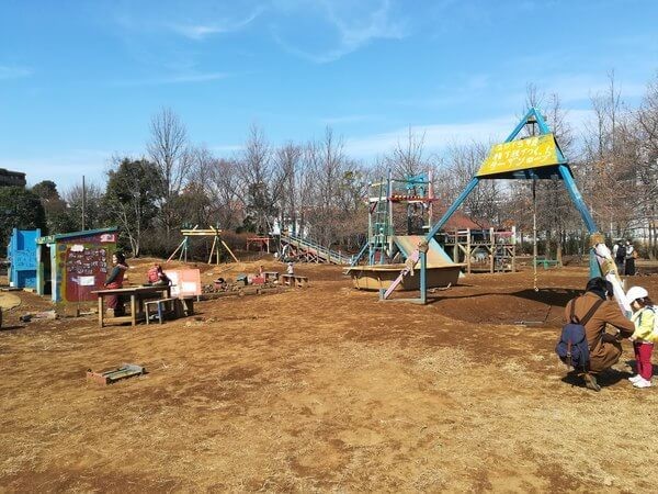 保活は厳しめの子育て環境 人気の街に囲まれた久地駅周辺の住みやすさ