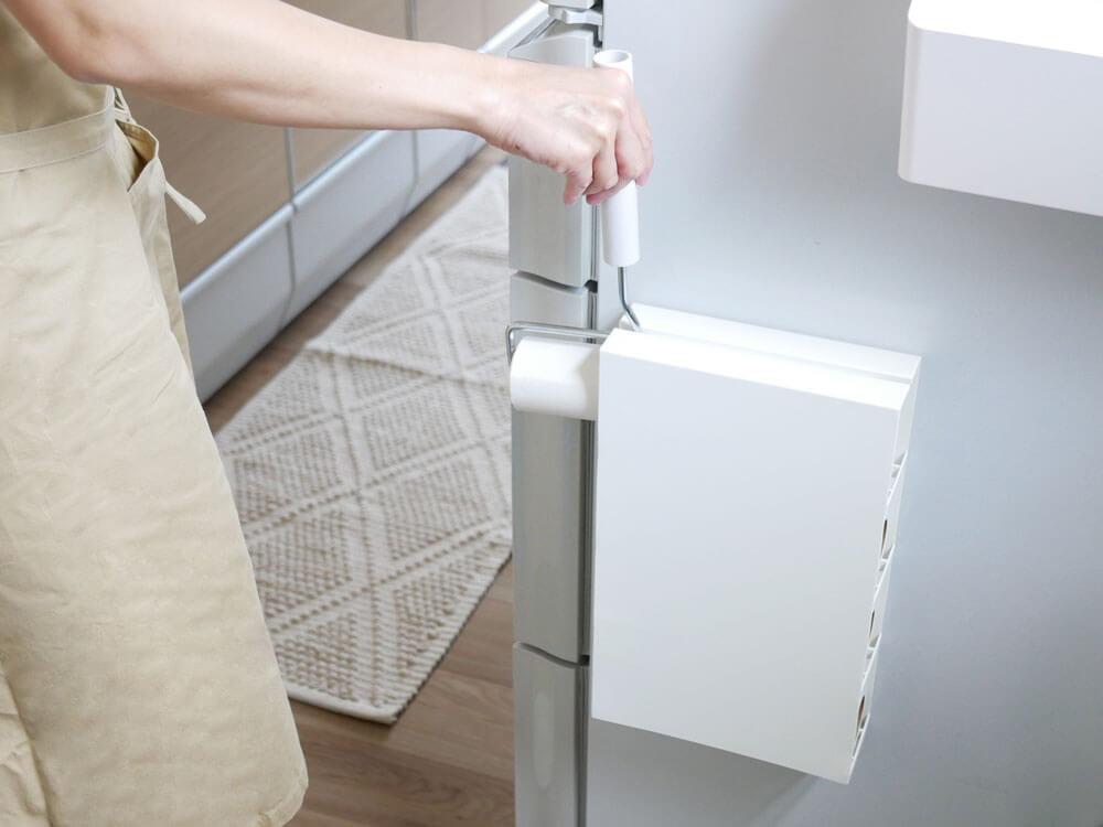 目からウロコ 山実タワー コロコロを美しく収納 ますますお掃除ラクチン便利グッズ登場 ヨムーノ