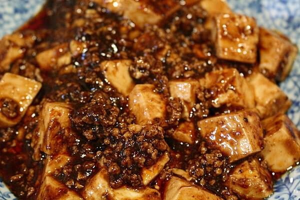 カルディ「黒麻婆豆腐の素」だけで本格的な辛さを再現！辛党は歓喜しかない | ヨムーノ