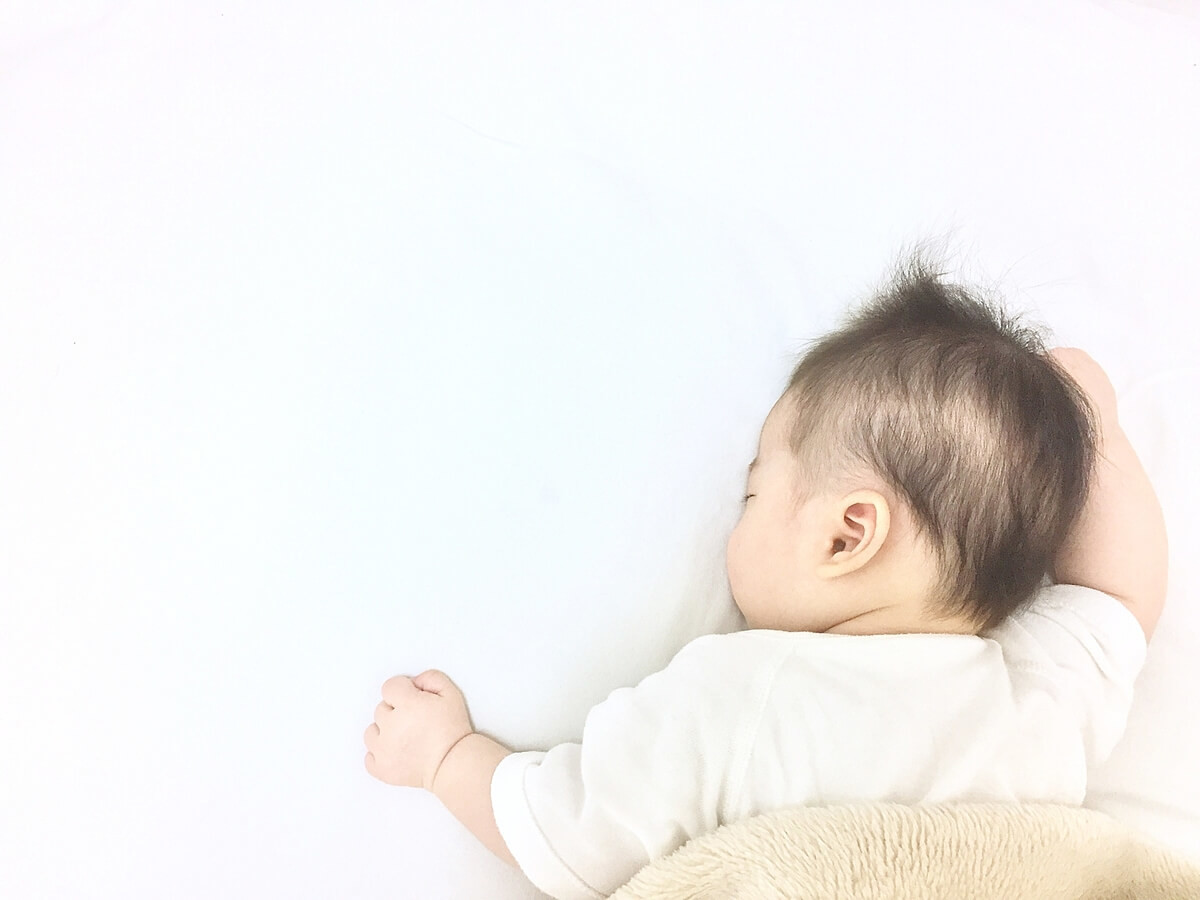 新素材で誕生 赤ちゃんの汗ムレや吐き戻しは 本当に洗える赤ちゃん枕 で解決 ヨムーノ