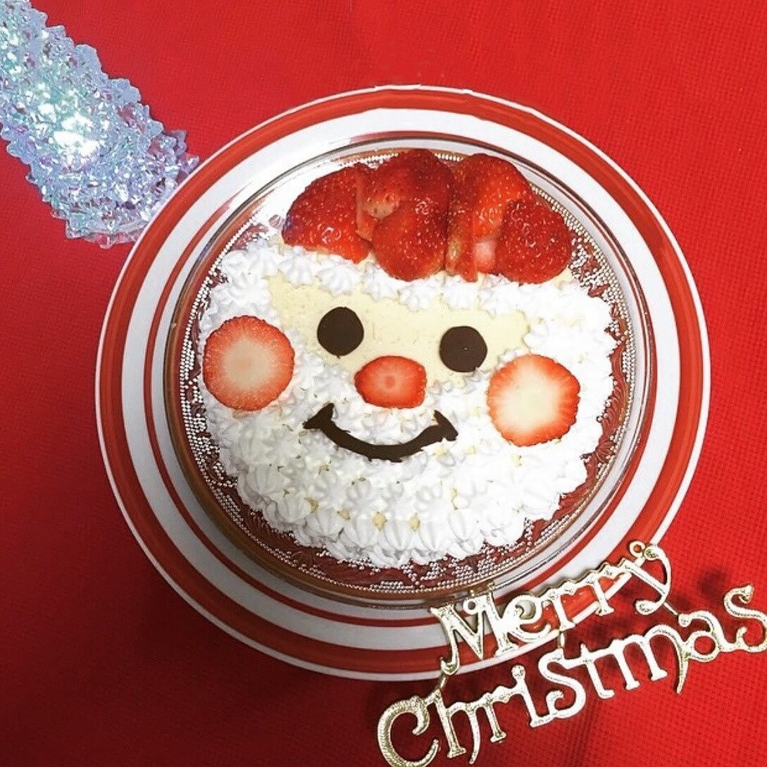 手作りクリスマスケーキのデコレーションアイデア 毎年作っているとクオリティも上達すること間違いなし ヨムーノ