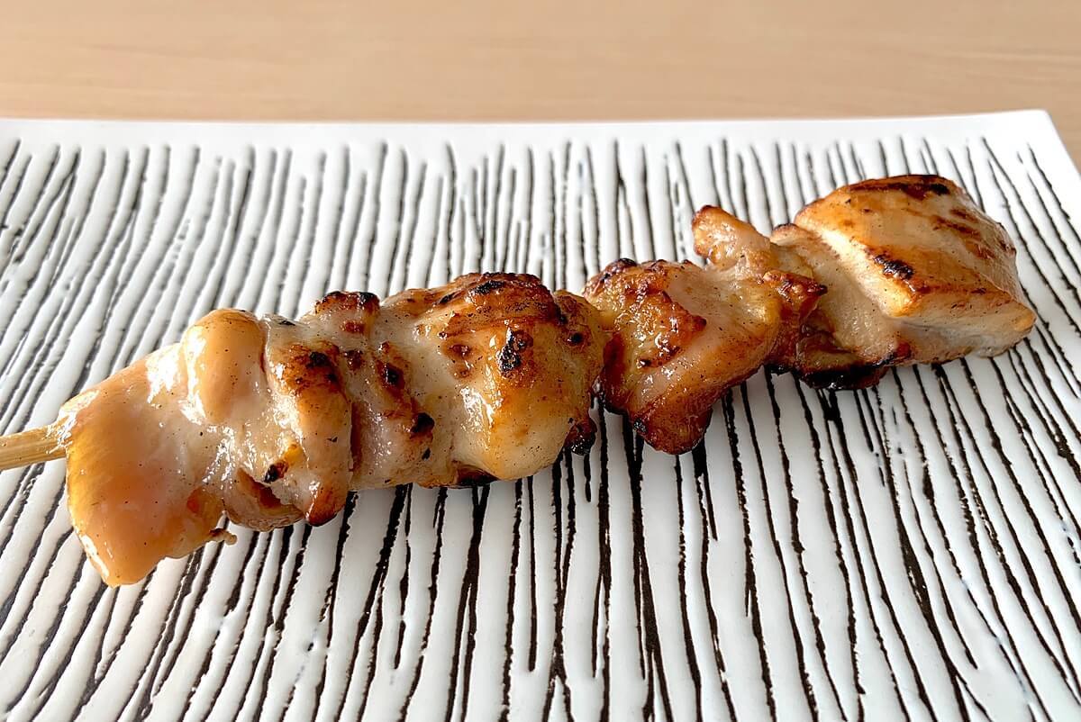 ファミマの焼き鳥すげーうまい って本当 実際に食べてみた 丼でもイケる ヨムーノ