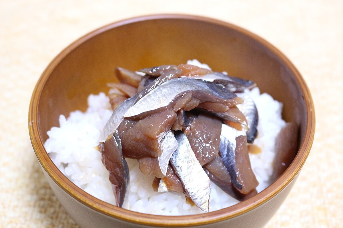 カルディおすすめ冷凍商品 漁師のまかない漬け丼 うるめいわし はのっけるだけで絶品級 ヨムーノ