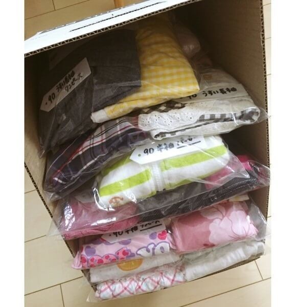 ダイソー セリアの紙ボックスが神 子ども服の簡単 効率的な保管方法 ヨムーノ