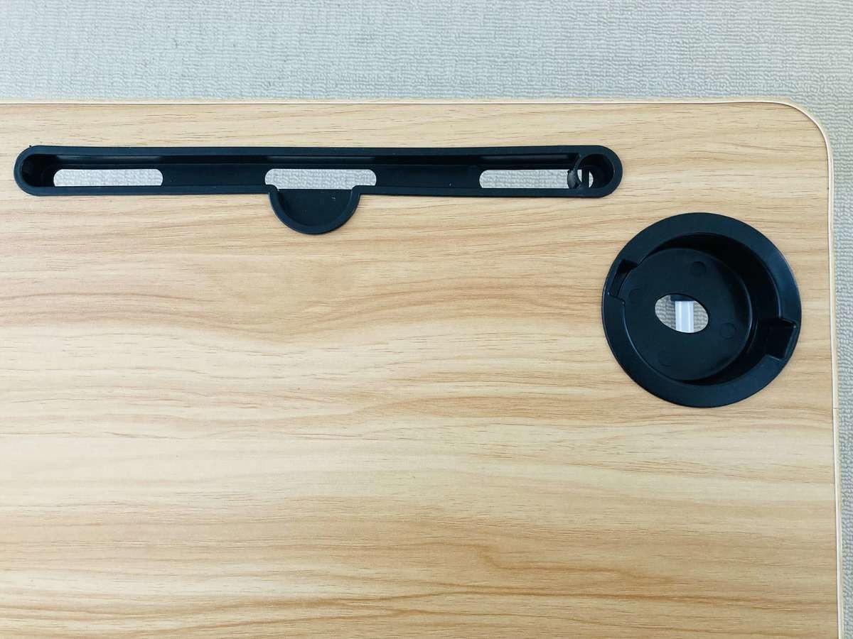 悲報 翌週には棚から消えてました 3coins 折りたたみテーブル 幻 が再入荷 ニトリ行けないよ 1家に1台 ヨムーノ