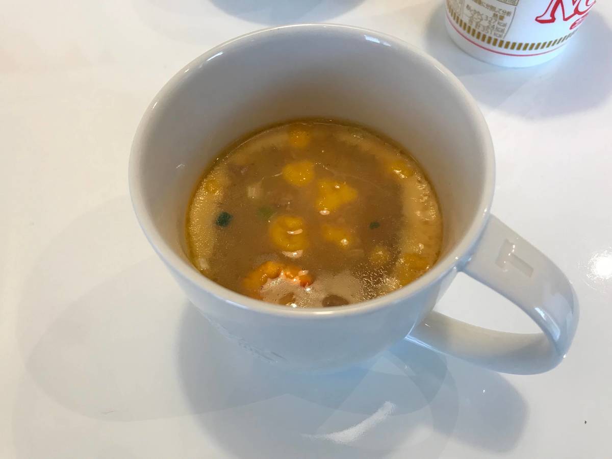 全カップ麺党がひれ伏す カップヌードルアレンジ 日清さん公認 裏ワザレシピで想像超えグルメ ヨムーノ 全カップ麺党がひれ伏す カップヌードルアレンジ 日清さん公認 裏ワザレシピで想像超えグルメ ヨムーノ