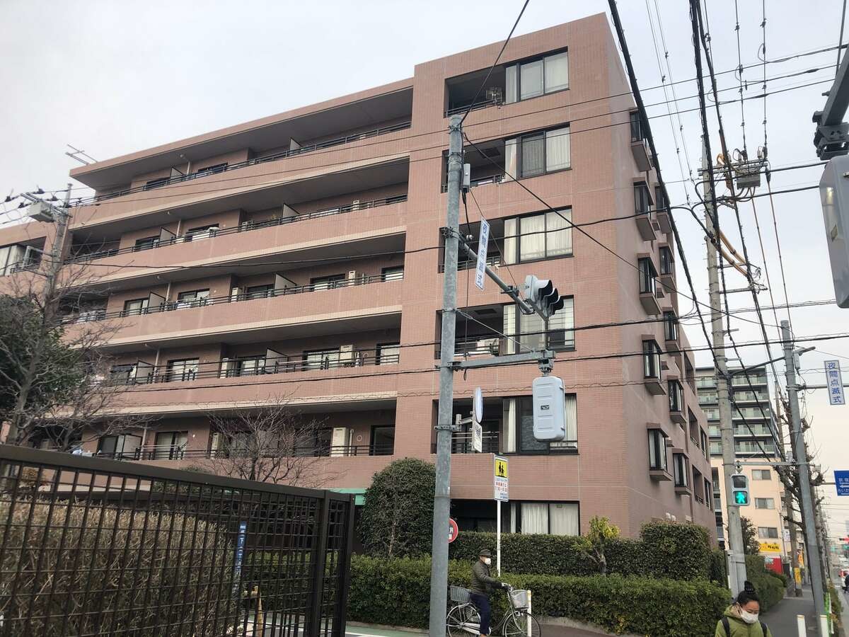 蓮根マンション外観