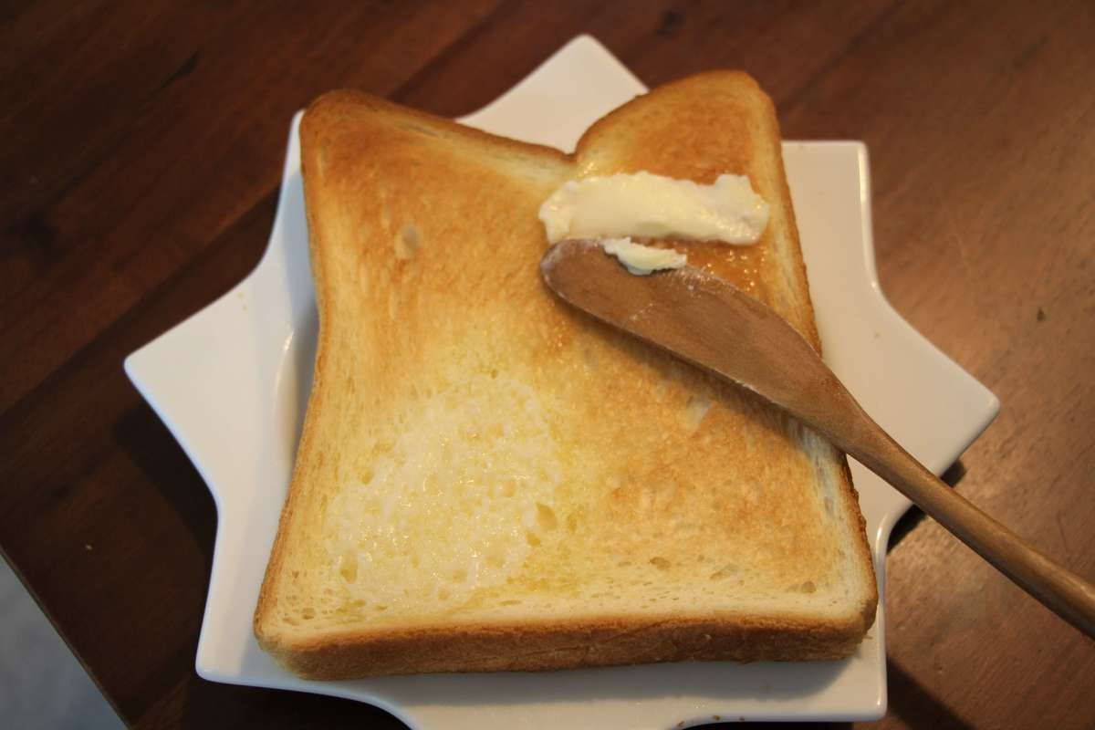 マツコさん早く教えてよ 泣 トーストの背徳すぎる食べ方 バターが肉汁じゅわ みたい ヨムーノ