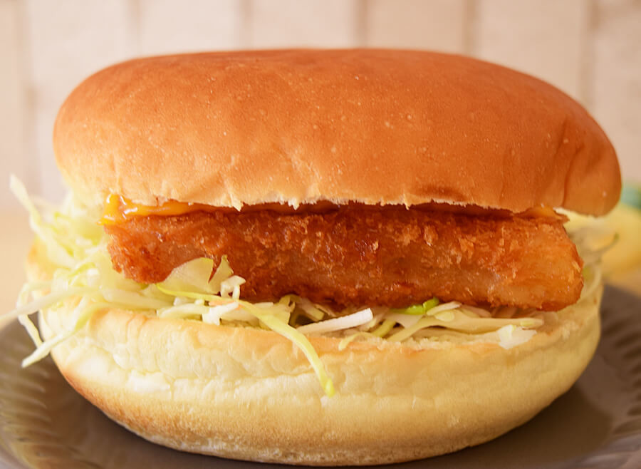マックより一回りデカっ コメダ珈琲 予想を裏切る 出会えたら奇跡 バーガー2選 ヨムーノ マックより一回りデカっ コメダ珈琲 予想を裏切る 出会えたら奇跡 バーガー2選 ヨムーノ
