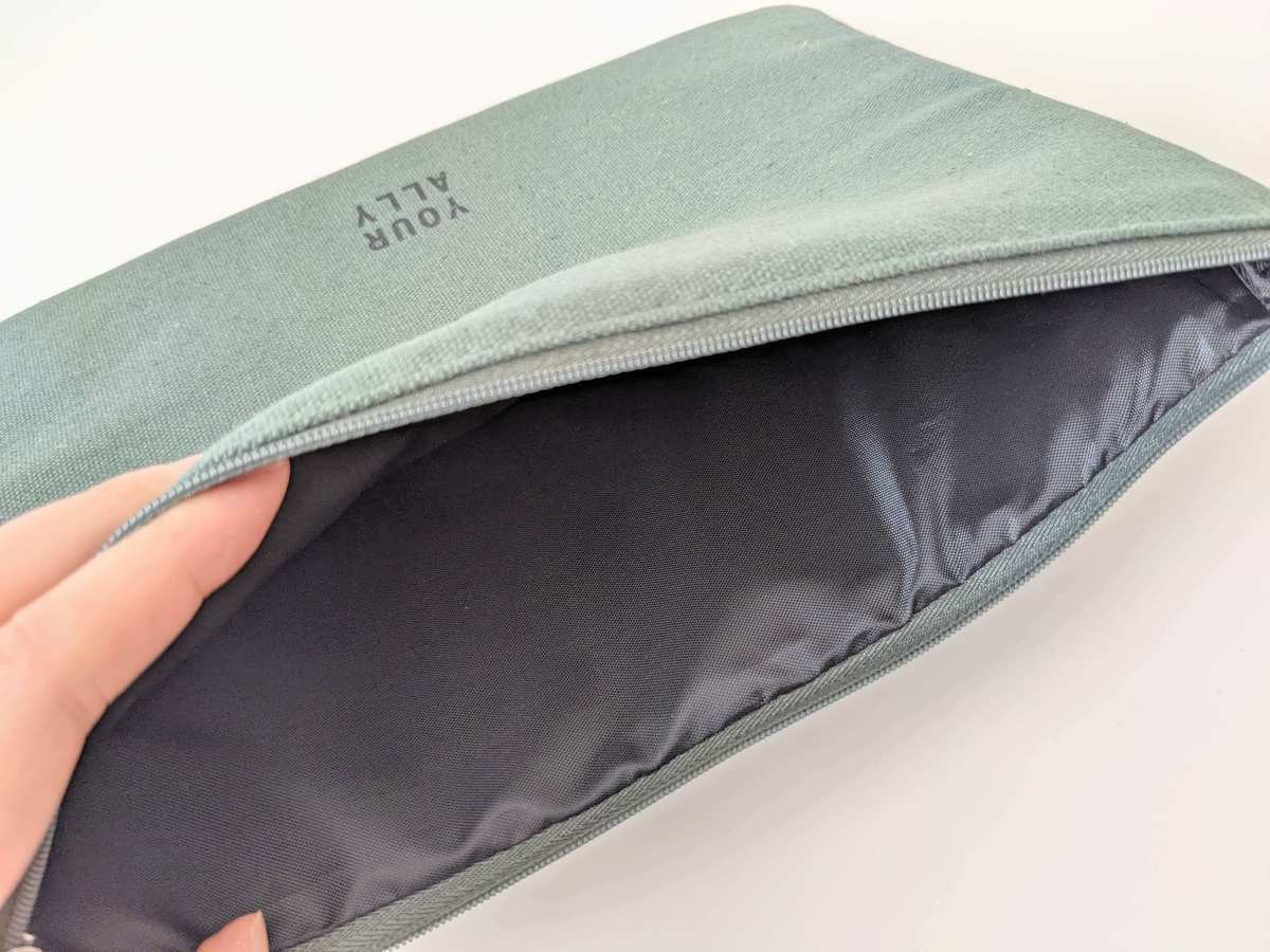 残りあとわずか 3coins 330円でこのクオリティはヤバい 大事なアレを守って収納 ヨムーノ 残りあとわずか 3coins 330円でこのクオリティはヤバい 大事なアレを守って収納 ヨムーノ