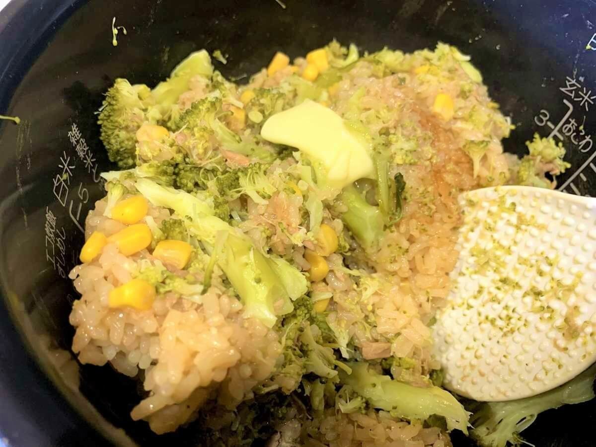 家事ヤロウ 丸ごと ブロッコリーご飯 作ってみた ヨムーノ