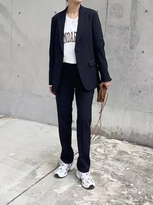 コレ1枚で神対応 ユニクロ デイリーから卒入学式まで 超話題 高見えジャケット 着回し3選 ヨムーノ