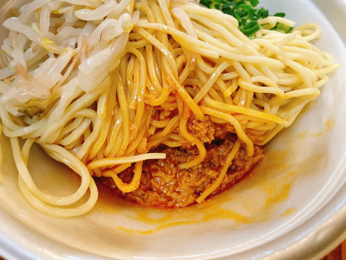 ラーメン界激震 ローソン新作 裏切りの一杯 汁なし担々麵 ウソ 食べても太りにくい 冬太り救世主 ヨムーノ