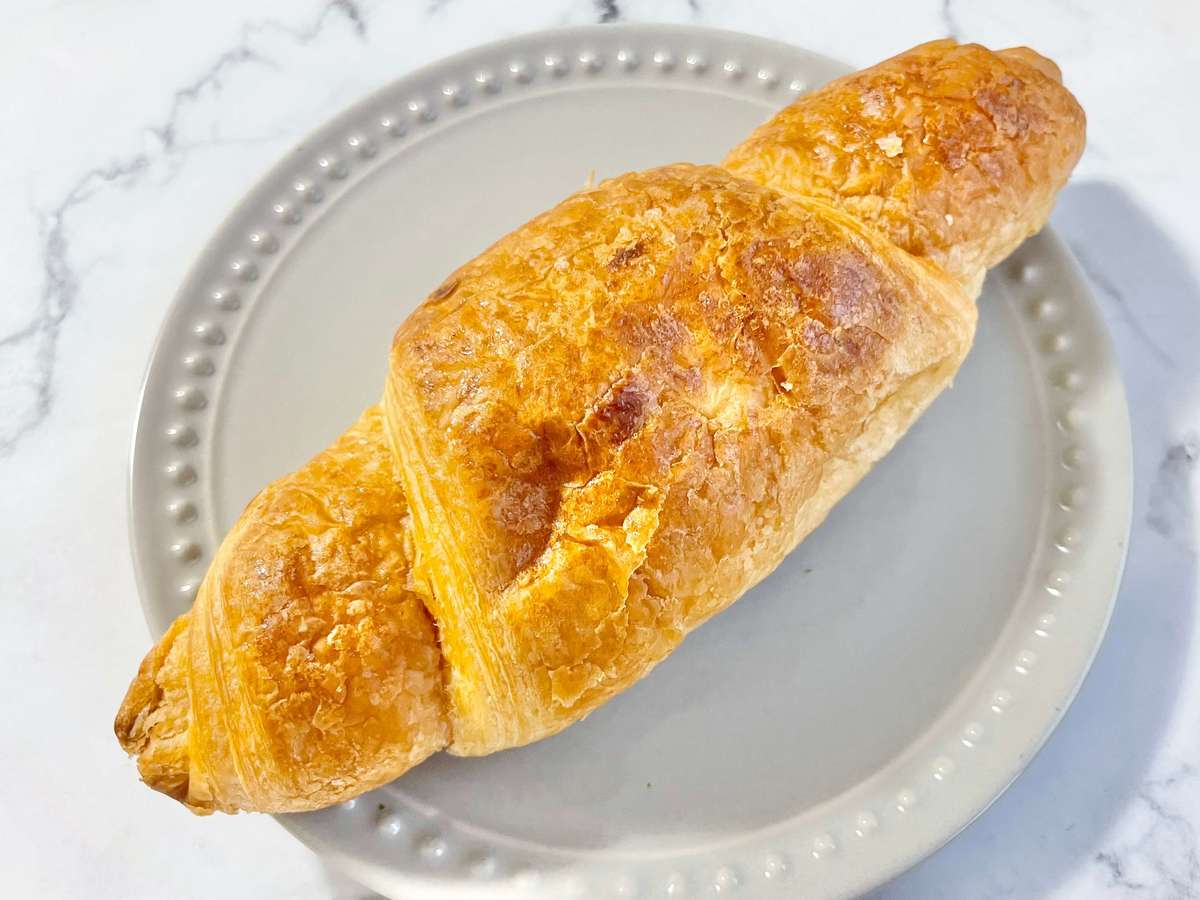 うわ 人気が止まらんっ セブンイレブン 93円で糖質控えめパン もっと激ウマ裏技 ヨムーノ