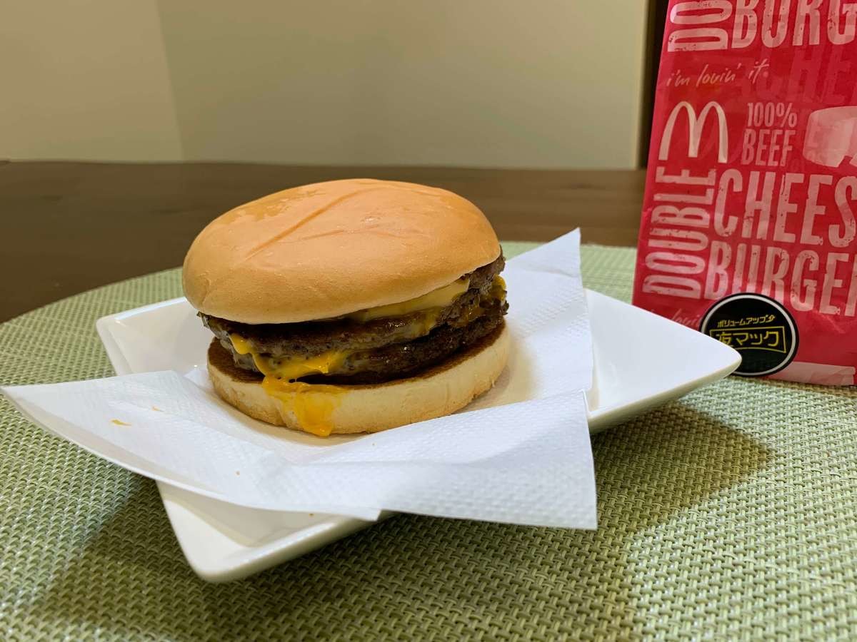 犯罪級 爆弾 マック公式にない バーガーが激ウマになる ジャンクな裏ワザ 人の食べ物を超越した ヨムーノ