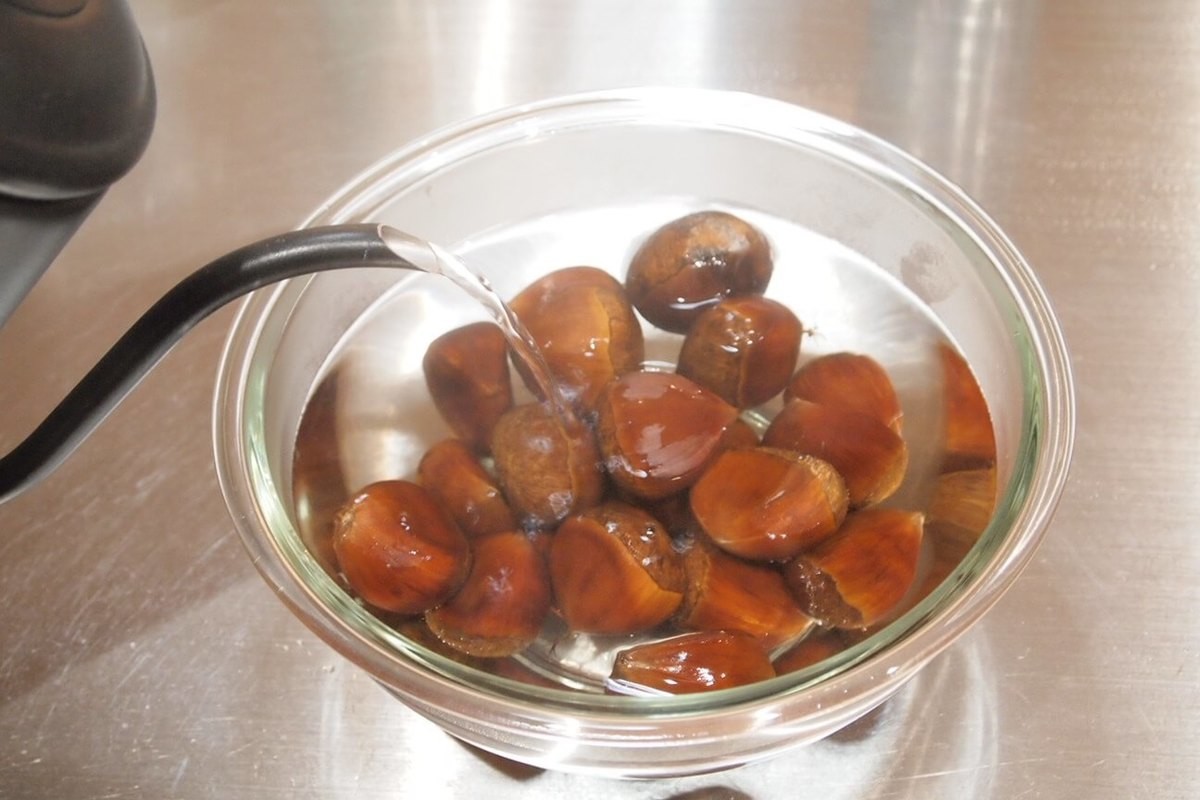 栗の簡単な剥き方 茹でずにツルっと剥ける ヨムーノ