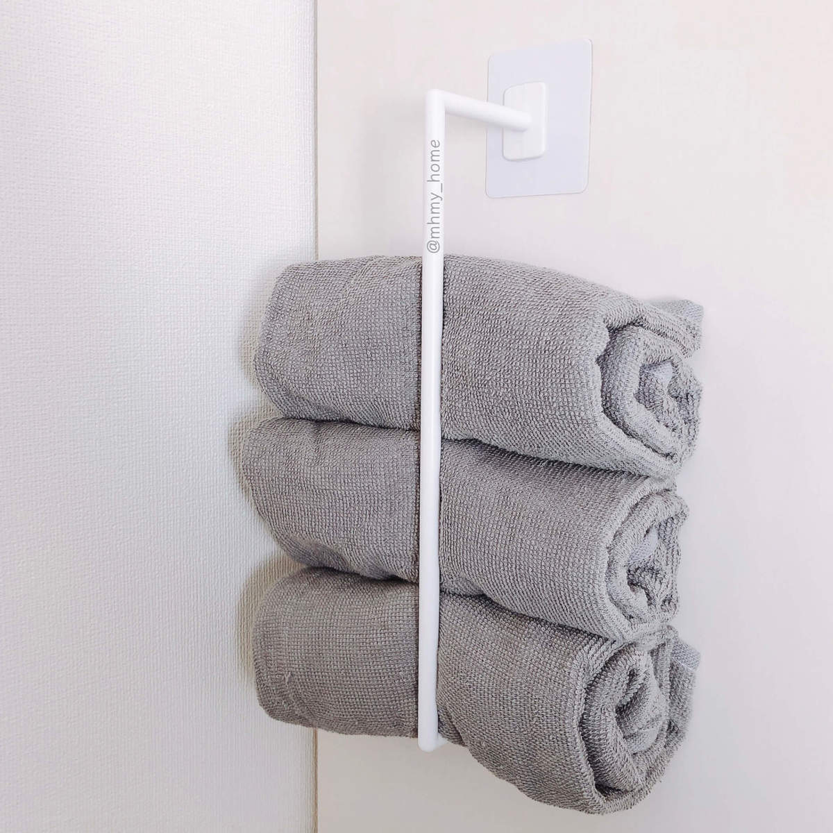 待ちに待ってました 涙 セリア 貼ってはがせるマルチバー 思ってた以上に神 思わず大興奮 家中使える実力派活用6選 ヨムーノ