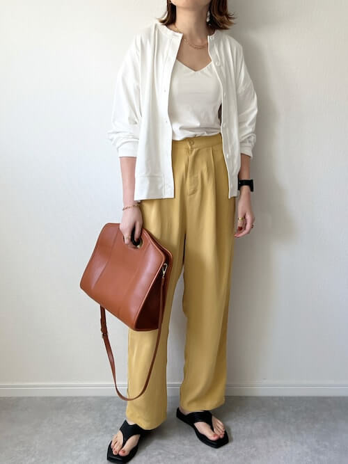 えっ早くも完売も ユニクロ 今年の紫外線対策はコレで間違いなし 万能カーデ 大人着こなし4選 ヨムーノ