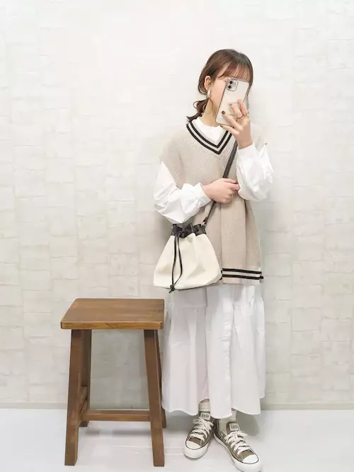 差をつけるならこの1枚 Gu 今すぐマネしたい 王道 神 ワンピ レイヤードで着回し5選 ヨムーノ