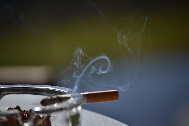タバコの煙とうまく付き合う方法 ヨムーノ
